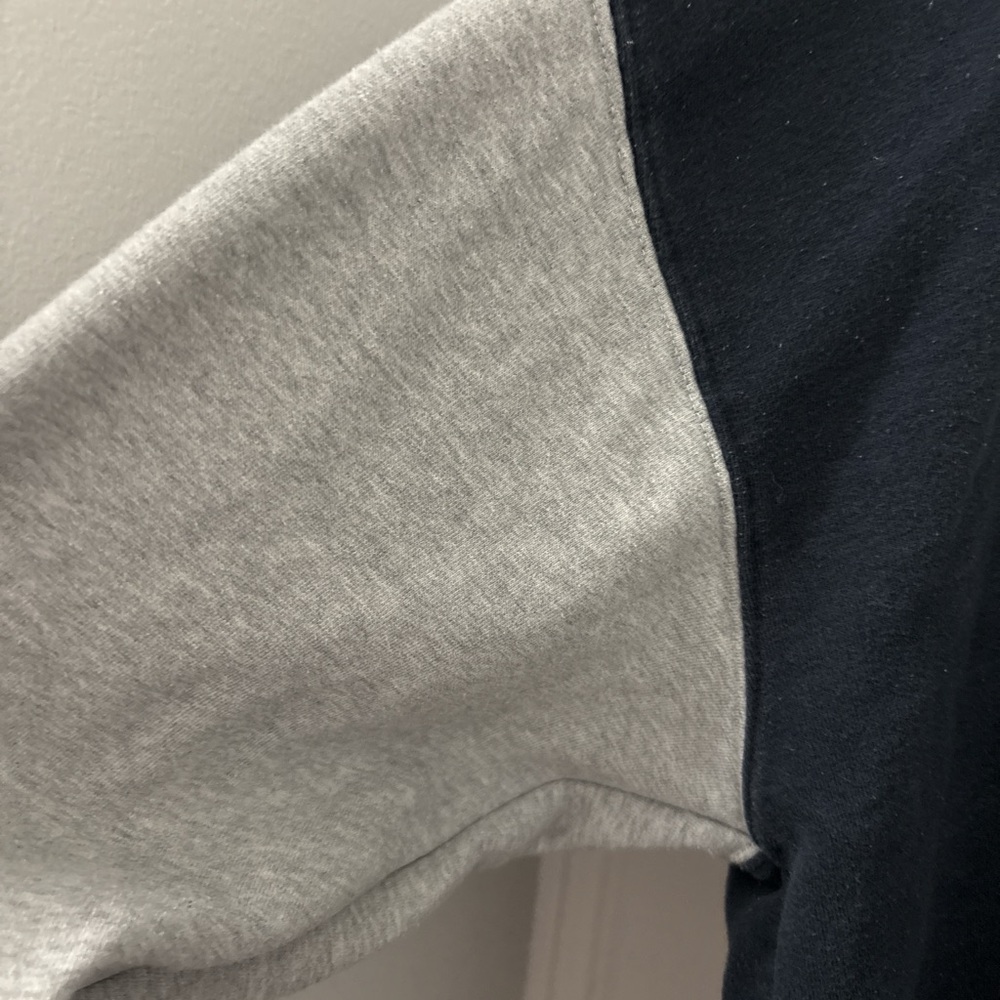 Brandy Melville New York oversized hoodie - Picture 3 of 4